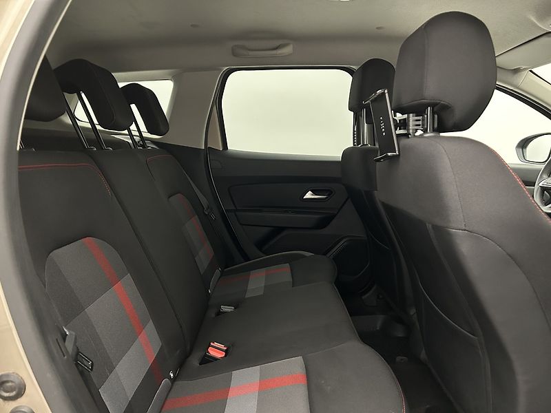Dacia Duster 1.3 TCe - fotka 20 z 26