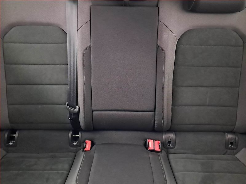 Volkswagen Golf (2019) Highline 1.5 TSI, Tempomat - fotka 10 z 18