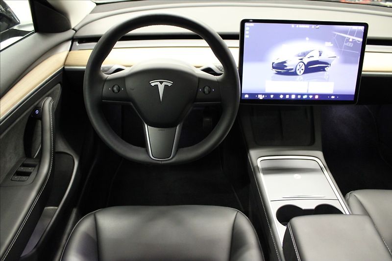 Tesla Model 3 0,0 Long Range 68 600KM - fotka 24 z 33