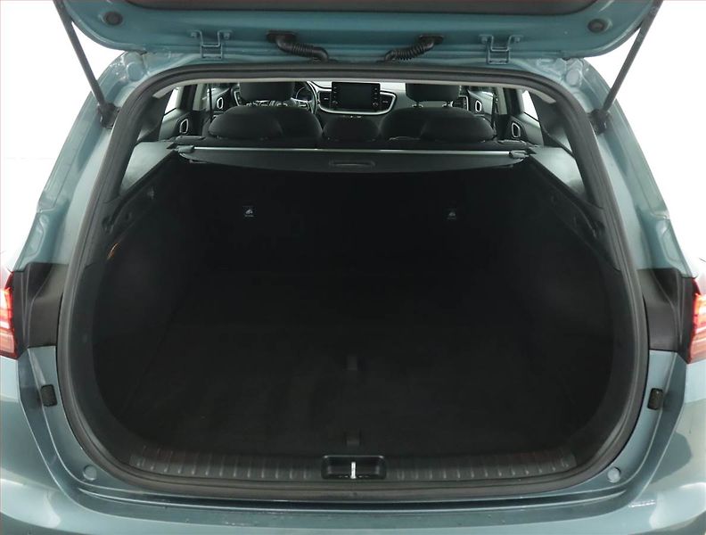 Kia Ceed (2023) Spin 1.0 T-GDI, SPIN, DPH - fotka 13 z 15