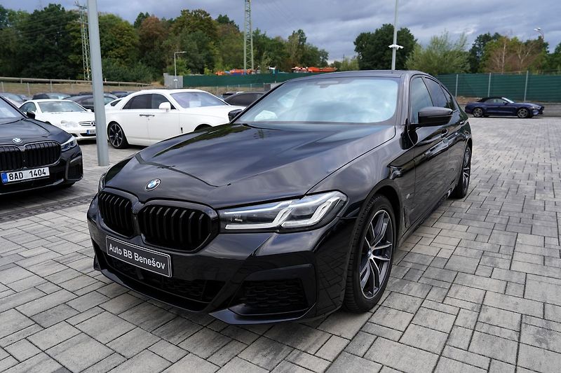 BMW Řada 5 540i xDrive/Lasery,HUD/335PS - fotka 2 z 45