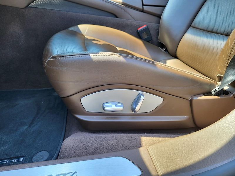 Porsche Panamera Diesel 3.0 V6 221kW - fotka 24 z 45