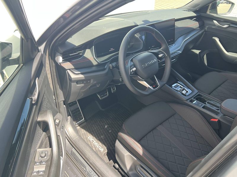 Škoda Octavia (2026) RS 7DSG 2,0TSI - fotka 5 z 23