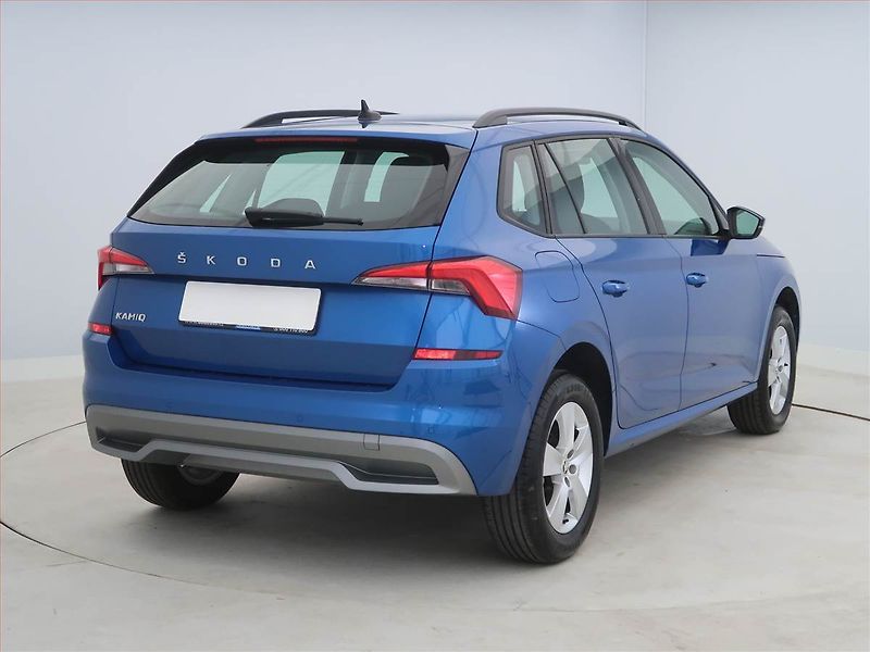 Škoda Kamiq (2023) Ambition 1.0 TSI, Serv.kniha - fotka 5 z 18