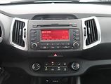 Kia Sportage (2012) 2.0 CRDi, 4X4, Tempomat - náhled 12