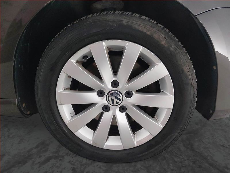 Volkswagen Passat (2014) 1.4 TSI, Navi, Tempomat - fotka 15 z 21