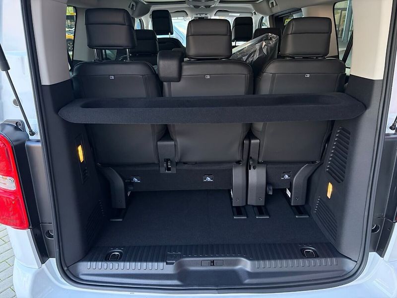 Toyota ProAce Verso L1 2.2L Family Executive - fotka 12 z 17