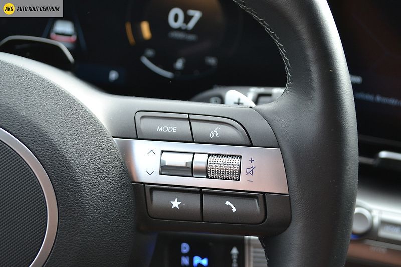 Hyundai Kona 1,6 T-GDI 2WD DCT SMART TECHNO - fotka 34 z 50