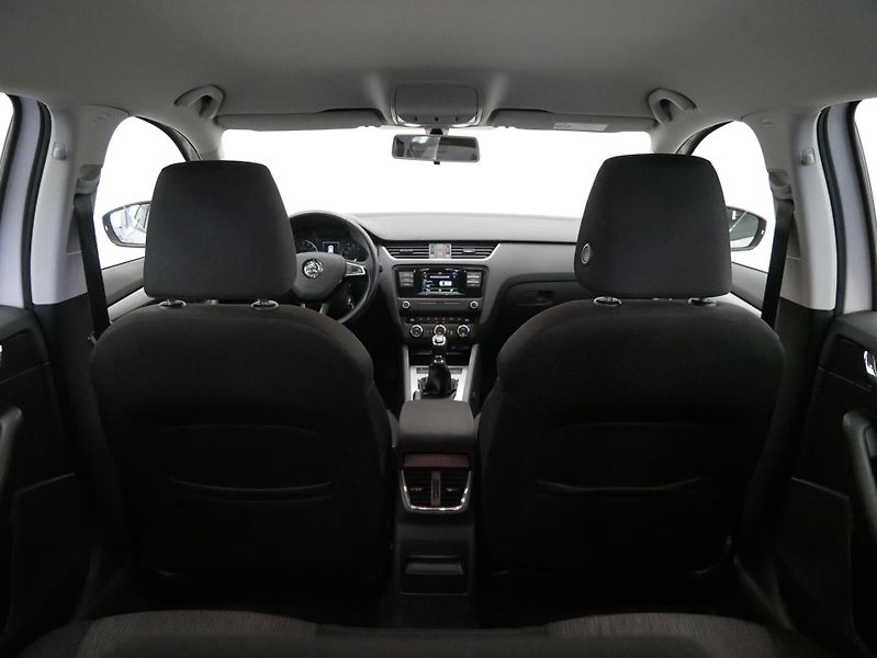 Škoda Octavia - fotka 25 z 27