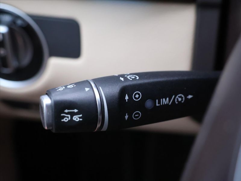 Mercedes-Benz GLS 3,0 350d 190kW 4Matic AMG DPH - fotka 24 z 45
