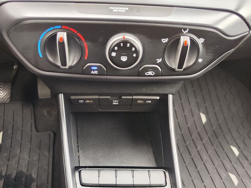 Hyundai Bayon 1.2i/62kW Comfort Club - fotka 16 z 26