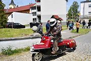 Historická vozidla a motorky projely v sobotu Českým lesem v rámci vyjížďky zvané Po pašeráckých stezkách.