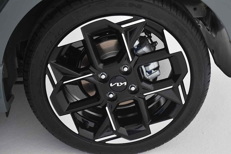 Nová podoba automobilu Kia Picanto ve verzi GT Lind