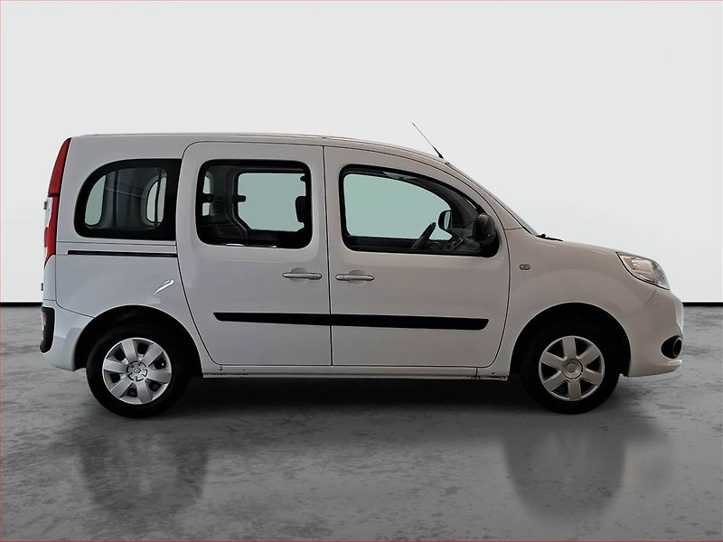 Renault Kangoo (2021) Zen 1.5 dCi, 5Míst, ČR, 1Maj - fotka 6 z 18