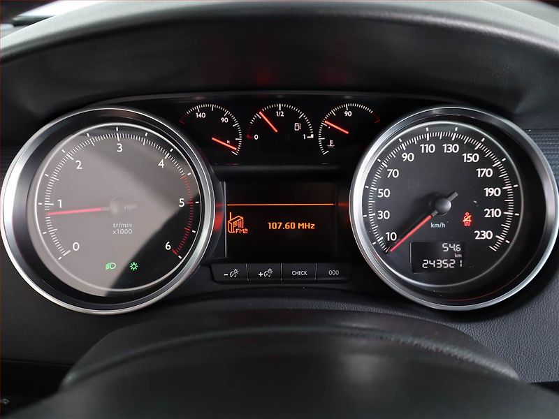 Peugeot 508 (2012) 2.0 HDi, Serv.kniha, Tempomat - fotka 11 z 20