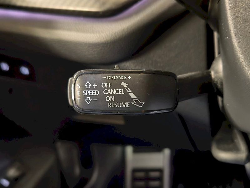 Škoda Octavia (2023) Combi 2.0 TSI 180 kW DSG RS - fotka 16 z 30