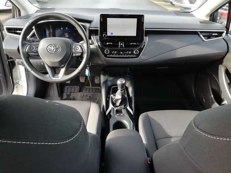 Toyota Corolla 1.5VVTi Comfort Tech - fotka 8 z 20