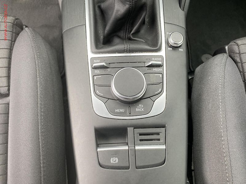 Audi A3 (2012) 1.4 TFSi, S-line, bixen - fotka 12 z 18