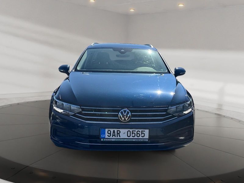 Volkswagen Passat Variant (2023) BUSINESS 2.0TDI 110kW DSG CZ - fotka 2 z 11