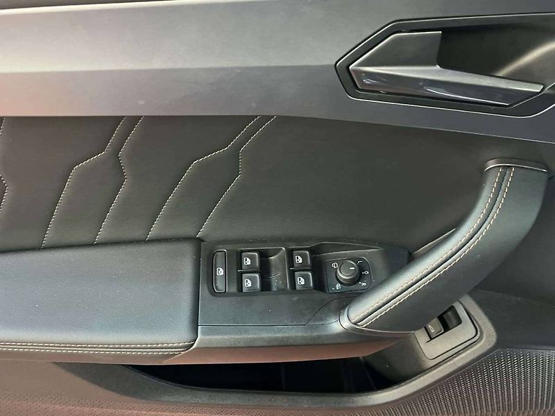 Cupra Formentor (2024) 2.0 TSI 140 kW DSG 4Drive - fotka 12 z 20