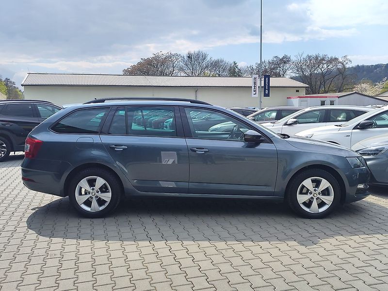 Škoda Octavia 1.6 TDi/85kW Ambition Plus - fotka 4 z 27