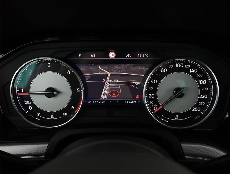 Volkswagen Touareg (2022) 3.0 TDI - fotka 9 z 22