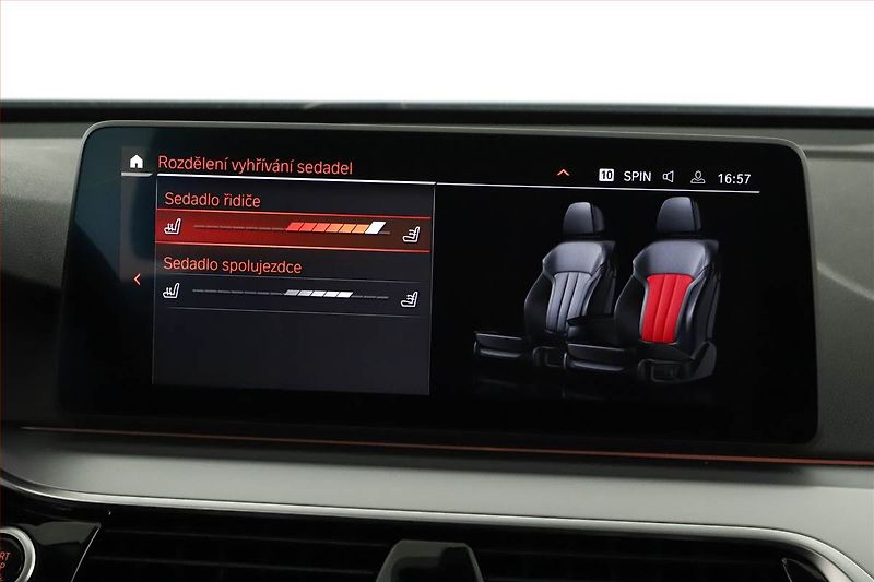 BMW Řada 6 (2022) 640i xDrive GT - fotka 19 z 20