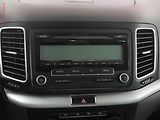 Volkswagen Sharan (2011) 2.0 TDi, AC, výhřev sed - náhled 17