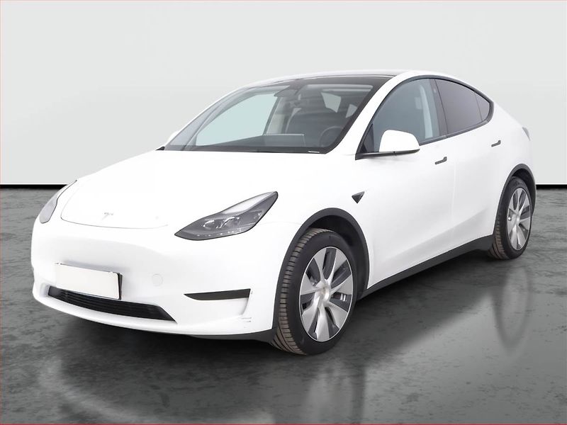 Tesla Model Y (2023) RWD LFP 60kWh, SoH 97% - fotka 2 z 22