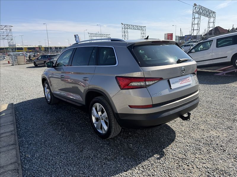 Škoda Kodiaq 2,0 TDI Style+, DSG,4x4,servis - fotka 8 z 44