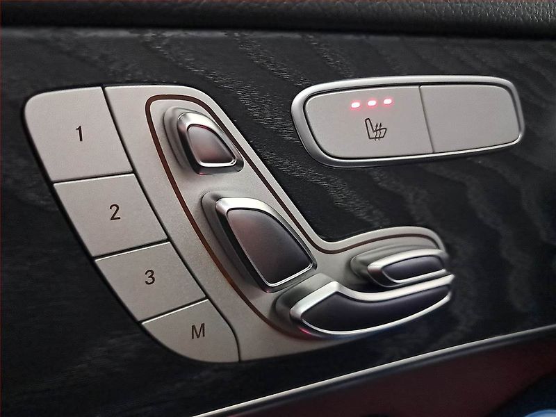 Mercedes-Benz GLC (2018) 250 d - fotka 23 z 27