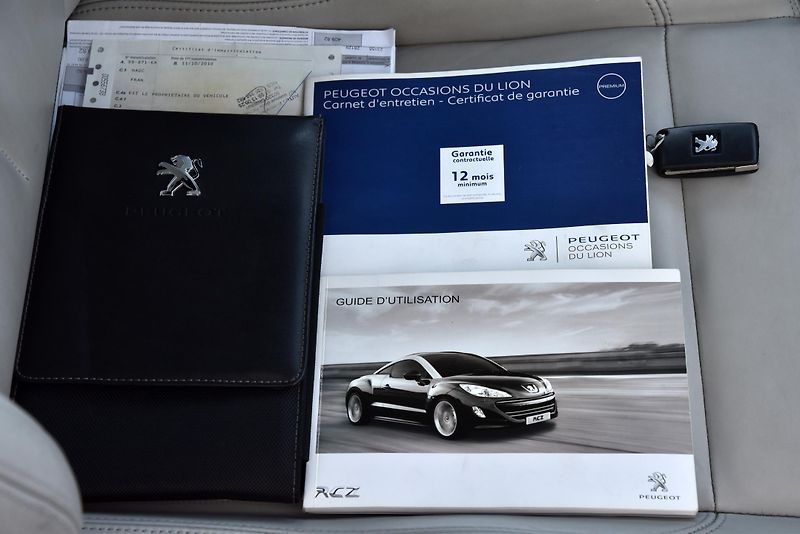 Peugeot RCZ 1.6 T,KŮŽE,VÝHŘEV,TEMP,DKLIMA - fotka 38 z 39