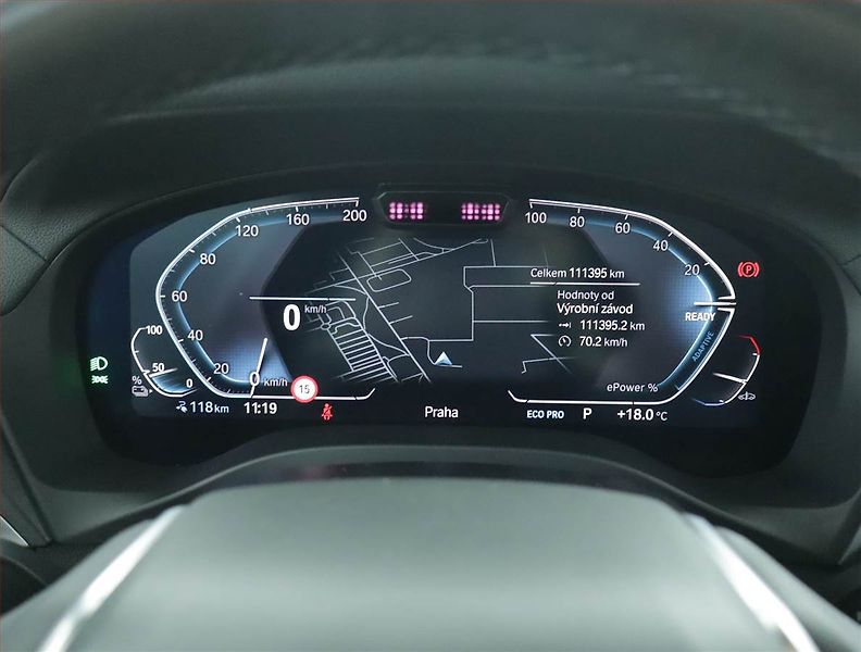 BMW iX3 (2021) 80 kWh, SoH 97% - fotka 11 z 21