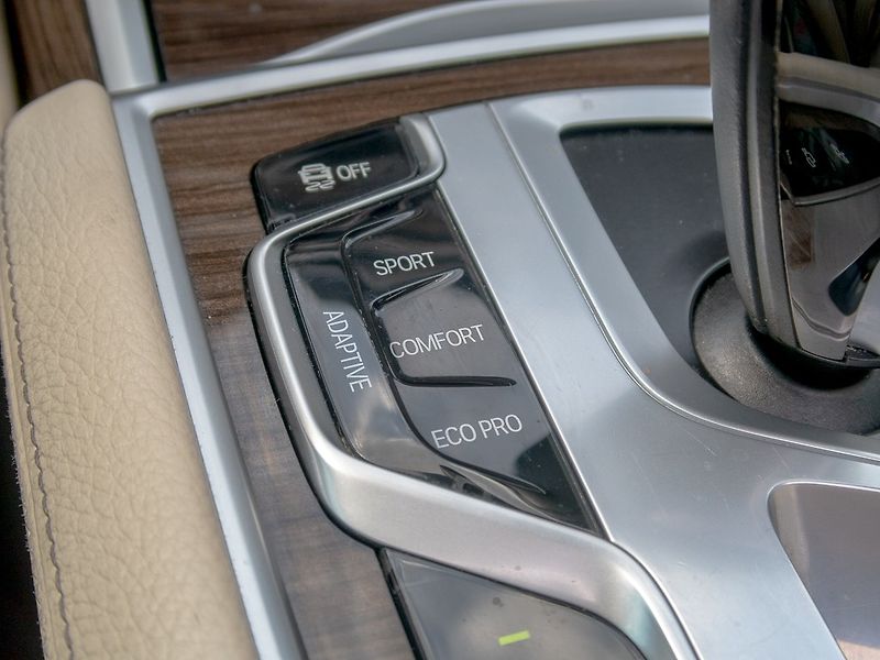 BMW Řada 7 (2018) ČR 740D 235KW 4x4 - fotka 33 z 60
