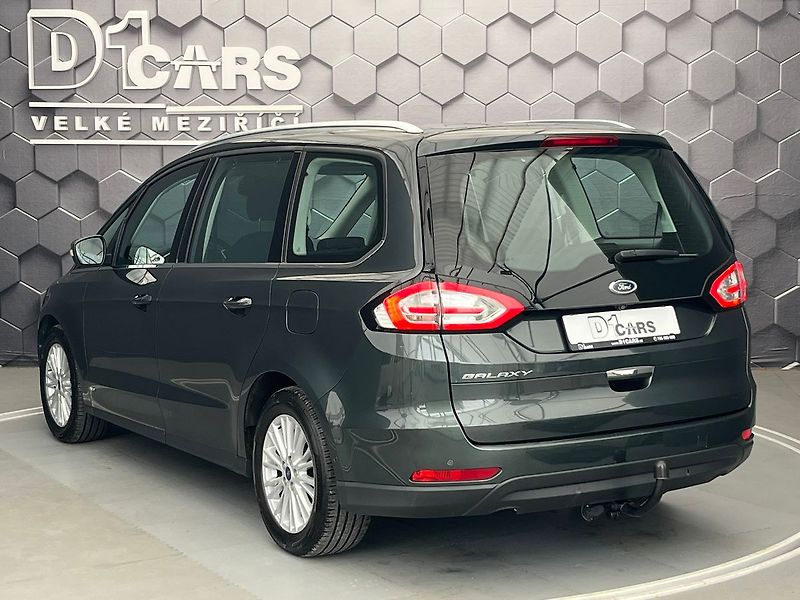 Ford Galaxy 2,0 140kW Titanium AWD 7míst - fotka 2 z 70