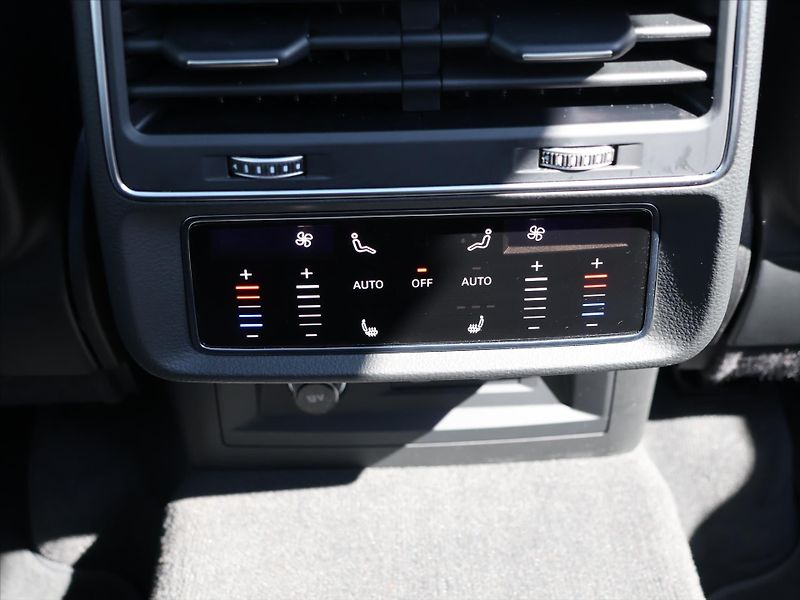 Audi SQ7 4,0 TFSI 373KW CZ ZÁRUKA - fotka 26 z 37
