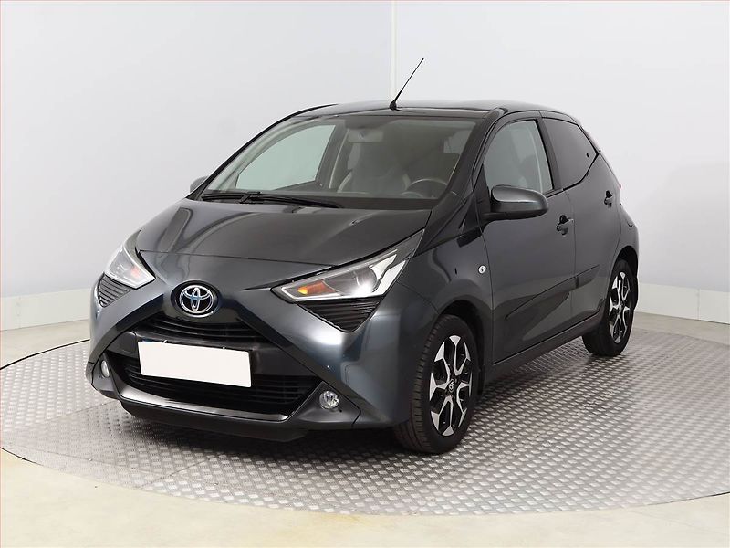Toyota Aygo (2021) 1.0 VVT-i, ČR,1.maj - fotka 2 z 13