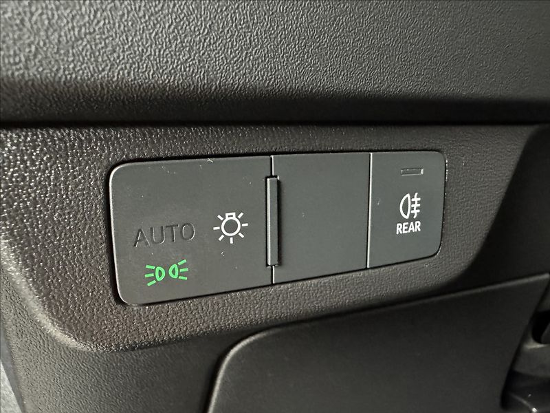 Audi Q4 e-tron 35 S-Line LED HUD Kamera - fotka 22 z 45