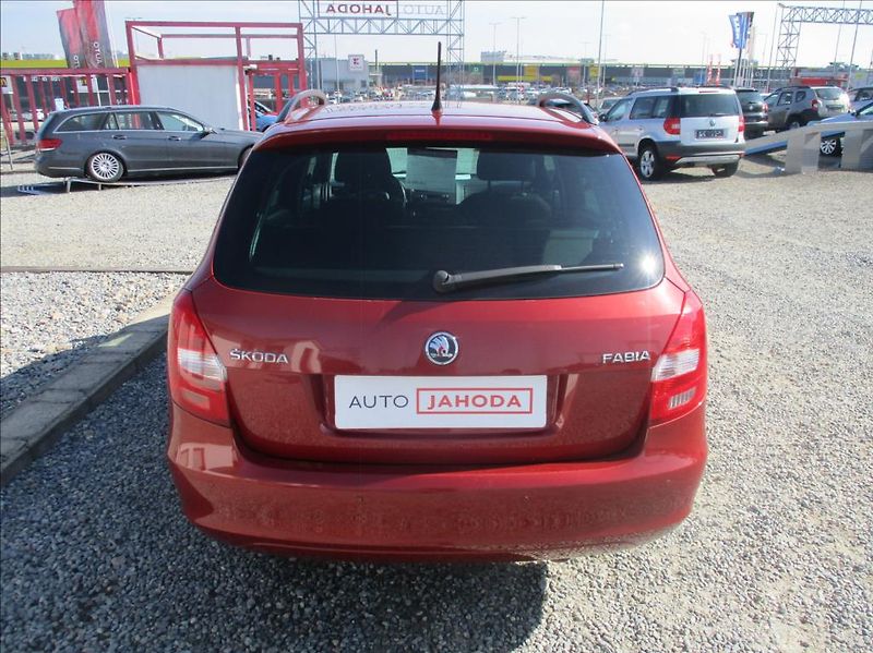 Škoda Fabia 1,2 TSi, digiklima, serviska, - fotka 6 z 29