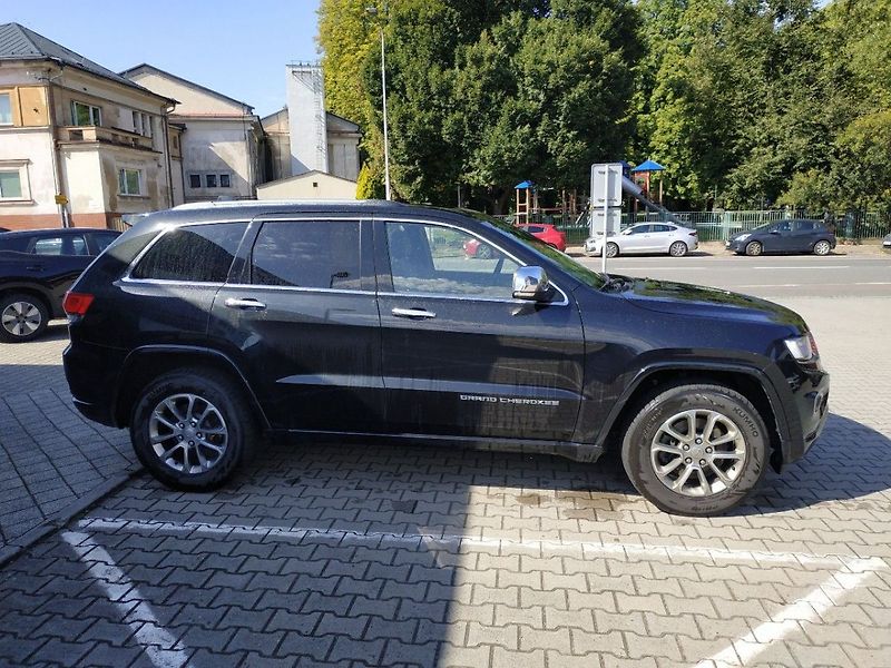Jeep Grand Cherokee 3.6 V6 Overland, CZ, SERVIS, T - fotka 4 z 32