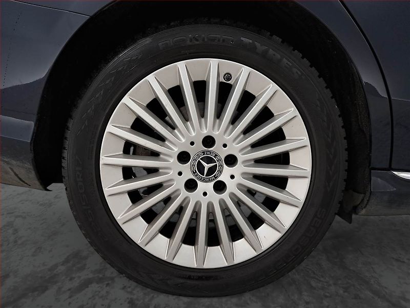 Mercedes-Benz Třídy C (2017) C 220 d BlueEff., Kůže, Navi - fotka 15 z 17