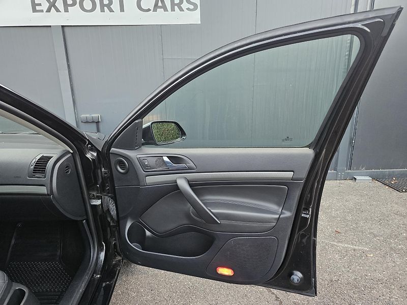 Škoda Octavia 1.9 TDI 77kW,KŮŽE,VÝHŘEVY - fotka 20 z 43