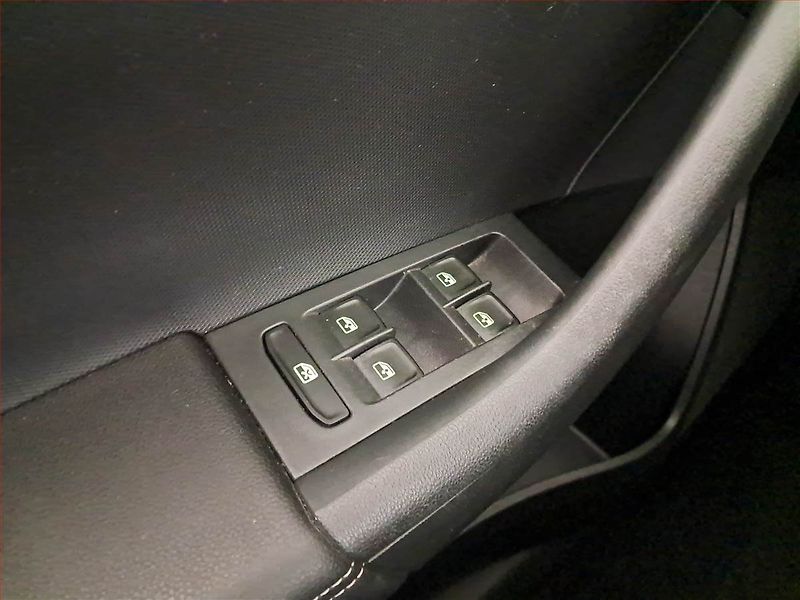 Škoda Rapid (2019) 1.0 TSI, Tempomat - fotka 17 z 17