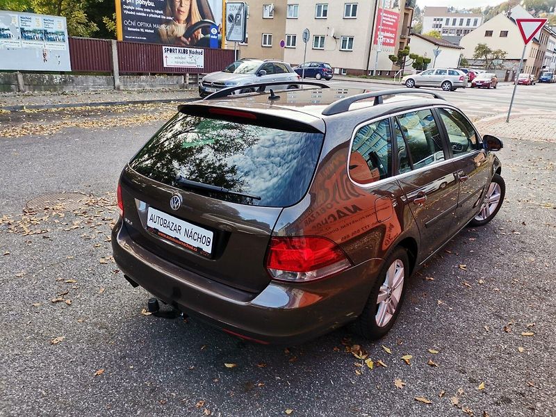 Volkswagen Golf (2011) 1.4TSi 90kw Temp AC PDC Tažné - fotka 25 z 27