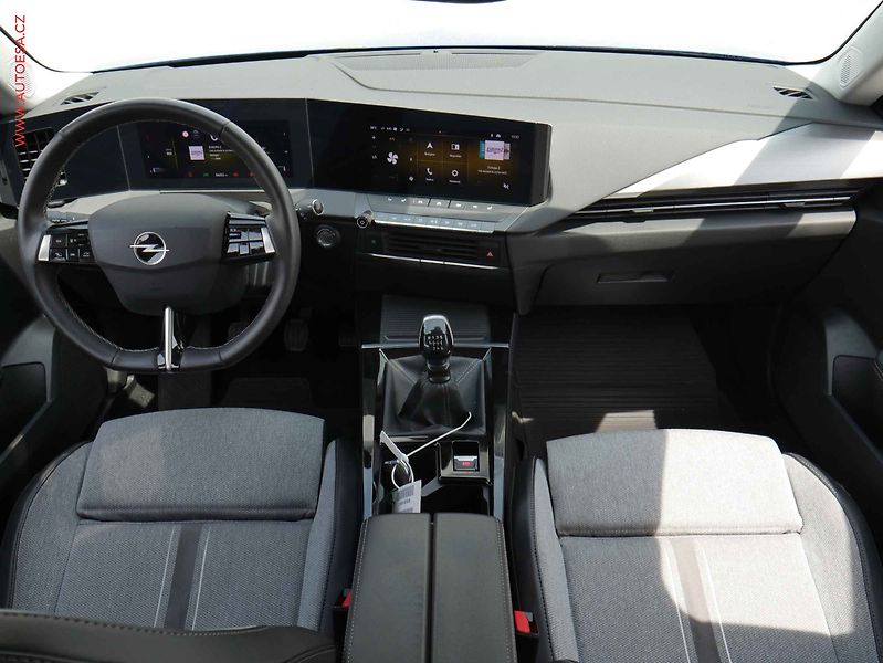 Opel Astra (2023) 1.2 T, ČR, AC, LED, navi - fotka 8 z 21