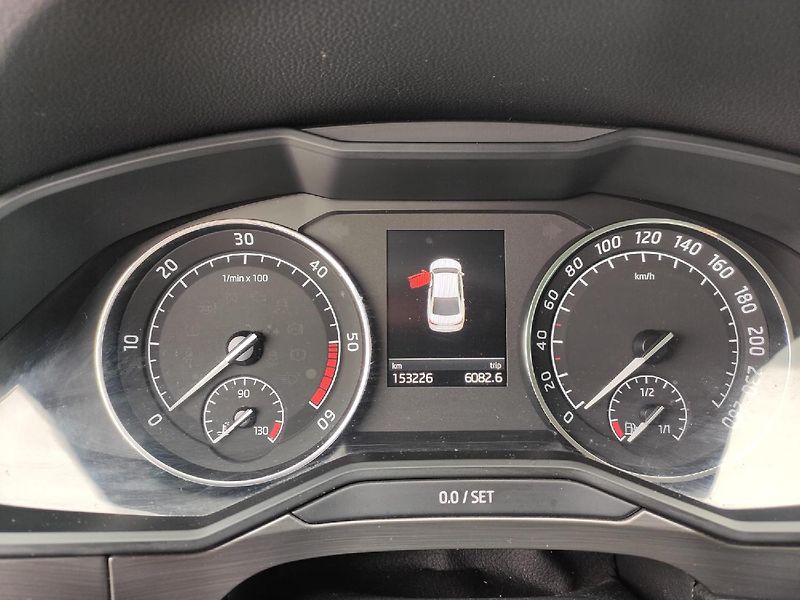 Škoda Superb (2018) 2.0 TDI 140kW 4x4 TZ 1.majitel - fotka 14 z 46