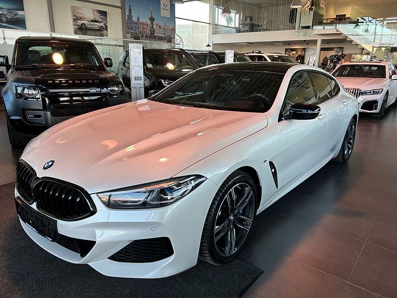 BMW Řada 8 M850i xDrive GranCoupé 08/2025 - fotka 4 z 24