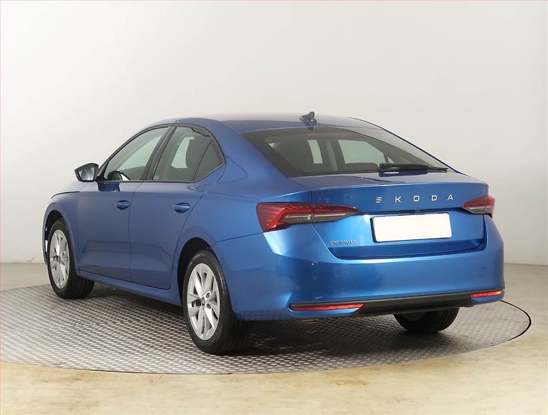 Škoda Octavia (2025) Selection 1.5 TSI - fotka 4 z 22