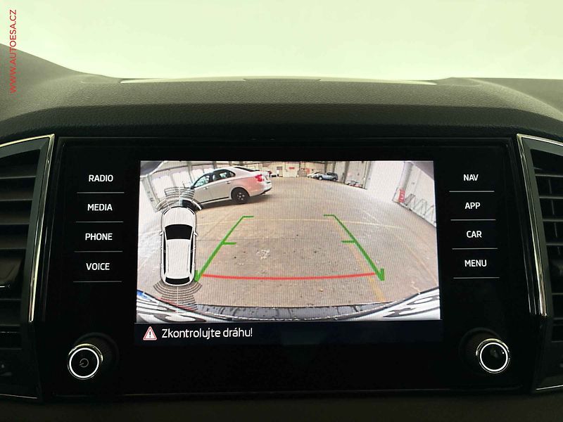 Škoda Karoq (2018) 1.5TSi, ČR, Style, DSG - fotka 15 z 18