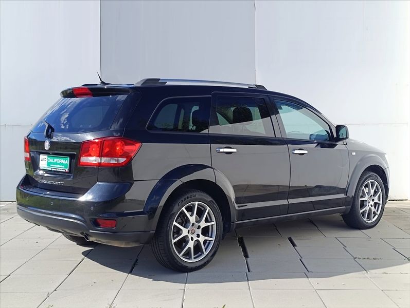 Fiat Freemont 2,0 MULTIJET 7MÍST AWD AT NAVI - fotka 6 z 41